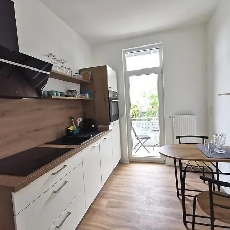 Apartment Bohnapartments: Stadtblick Zechenhaus Mit Balkon Und Parkplatz Ilmenau