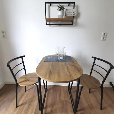 Bohnapartments: Stadtblick Zechenhaus Mit Balkon Und Parkplatz * Ilmenau