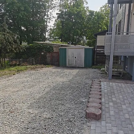 Bohnapartments: Stadtblick Zechenhaus Mit Balkon Und Parkplatz Apartment *