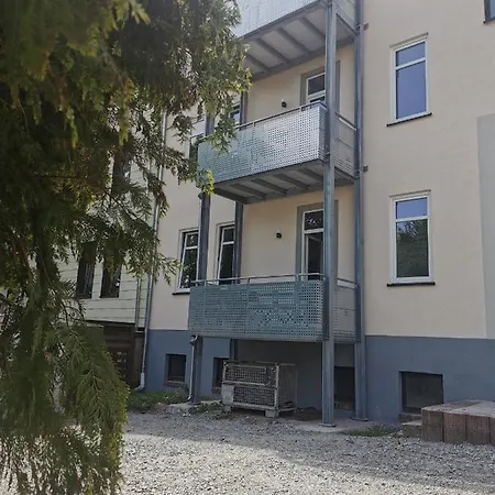 Apartment Bohnapartments: Stadtblick Zechenhaus Mit Balkon Und Parkplatz Ilmenau