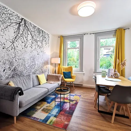 Apartment Bohnapartments: Stadtblick Zechenhaus Mit Balkon Und Parkplatz Ilmenau