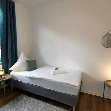Bohnapartments: Stadtblick Zechenhaus Mit Balkon Und Parkplatz Apartment